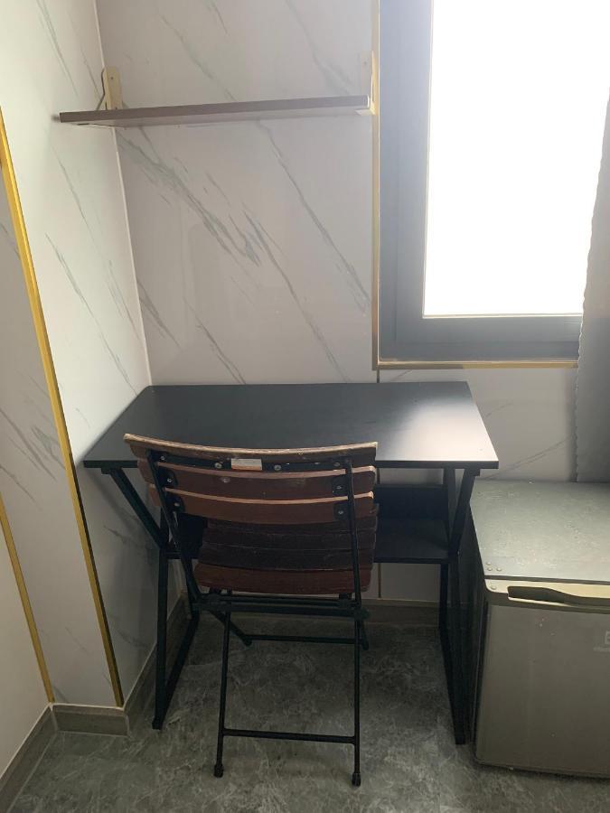 Homestay 26 Nguyen Van Lac ホーチミン市 エクステリア 写真